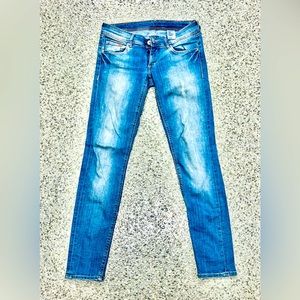 H&M Pants for Womens. Size 27W, 30L, Color Denim Blue.